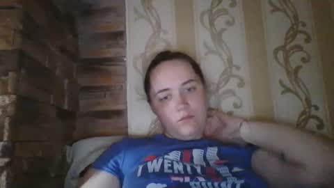 skyressie333 online show from 10-04-25, 06:39