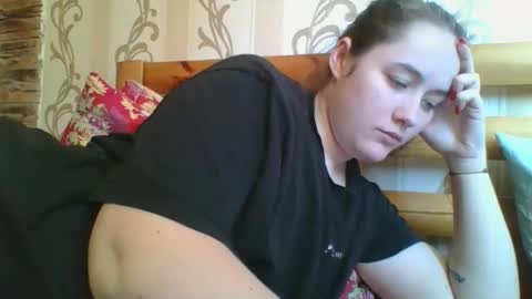 Snapshot of skyressie333 chatting on 02-10-26, 08:29 skyressie333 online show from 02-10-26, 08:29