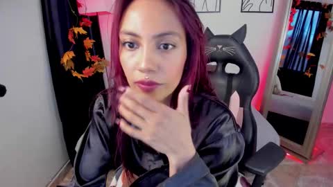 Snapshot of skyssoul chatting on 11-26-25, 09:16 cielo online show from 11-26-25, 09:16