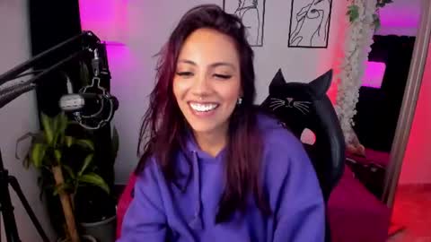 Snapshot of skyssoul chatting on 06-11-26, 01:27 cielo online show from 06-11-26, 01:27