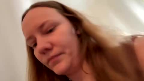 Sky Winters online show from 02-11-25, 06:44