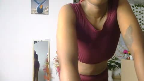 Snapshot of skyy_brown chatting on 07-07-26, 12:57 Bella online show from 07-07-26, 12:57