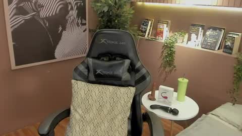 Snapshot of skyylee_ chatting on 06-03-26, 01:57 abby online show from 06-03-26, 01:57