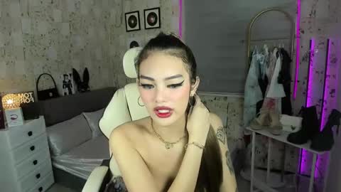 Snapshot of slaughtyalexxx chatting on 02-21-25, 06:51 Alexandria my love online show from 02-21-25, 06:51