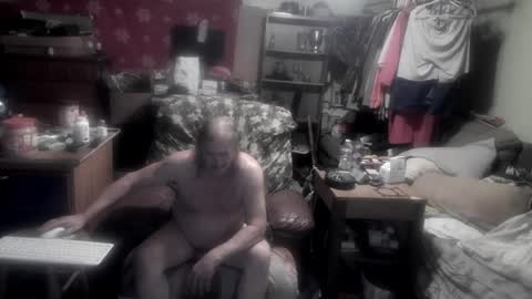 Snapshot of slavboypet chatting on 06-17-26, 02:36 slavboypet online show from 06-17-26, 02:36