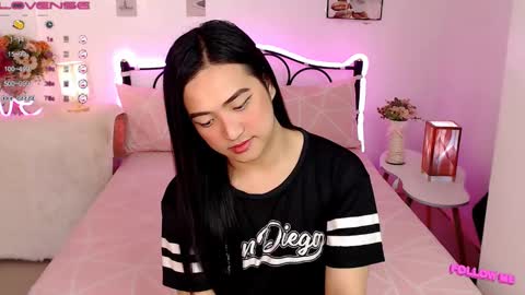 Queen Cyrine online show from 03-08-25, 03:06