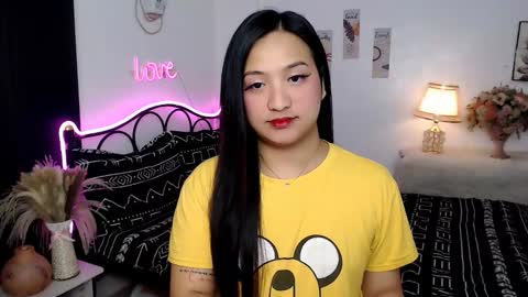 Queen Cyrine online show from 09-23-25, 02:58