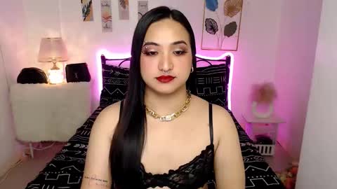 Snapshot of slave_amanda69 chatting on 03-04-26, 02:17 Queen Cyrine online show from 03-04-26, 02:17