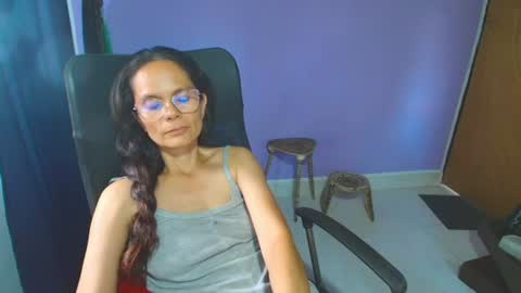 Snapshot of slavefuck chatting on 07-16-26, 09:32 SlaveFuck online show from 07-16-26, 09:32