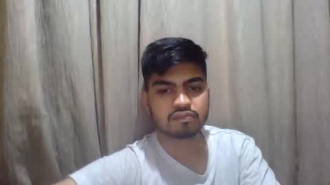 Snapshot of slavesj18 chatting on 09-27-25, 06:02 Add me on hangout sjcool1998 online show from 09-27-25, 06:02