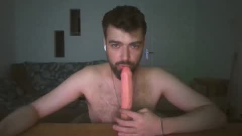Snapshot of slavic_sword chatting on 04-19-26, 09:17 slavic_sword online show from 04-19-26, 09:17