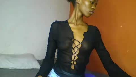 Snapshot of slaybby chatting on 03-01-25, 04:33 Slaybby online show from 03-01-25, 04:33