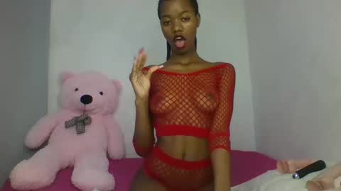 Snapshot of slaybby chatting on 11-15-25, 06:37 Slaybby online show from 11-15-25, 06:37