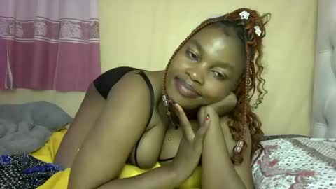 Snapshot of slayslay002 chatting on 12-12-24, 09:48 Rose online show from 12-12-24, 09:48