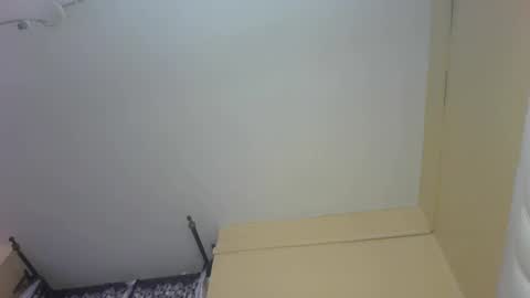 Snapshot of slayslay002 chatting on 02-23-25, 11:36 Rose online show from 02-23-25, 11:36