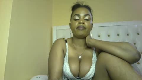 Snapshot of slayslay002 chatting on 03-04-25, 10:38 Rose online show from 03-04-25, 10:38