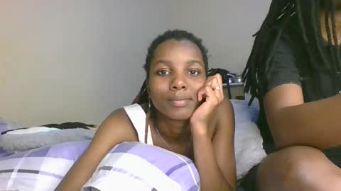 Snapshot of sleciah chatting on 11-23-25, 02:39 sleciah online show from 11-23-25, 02:39