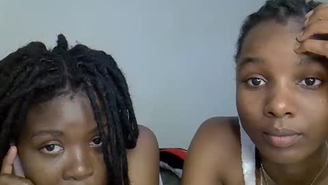 Snapshot of sleciah chatting on 11-30-25, 12:09 sleciah online show from 11-30-25, 12:09