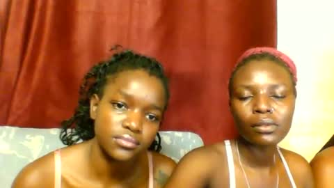 Snapshot of sleek_ass chatting on 02-21-25, 03:43 sleek_ass online show from 02-21-25, 03:43