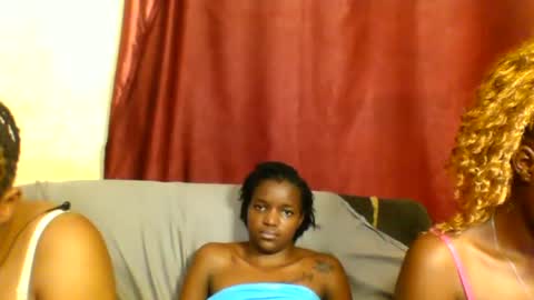 Snapshot of sleek_ass chatting on 03-03-25, 02:58 sleek_ass online show from 03-03-25, 02:58