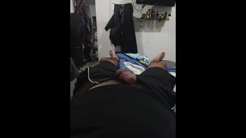 Snapshot of sleepcoder chatting on 11-27-25, 03:03 sleepcoder online show from 11-27-25, 03:03