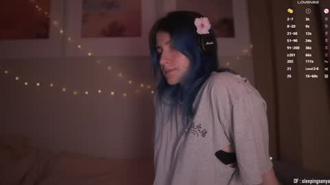 Snapshot of sleepingsonya chatting on 12-19-24, 09:06 Sonya online show from 12-19-24, 09:06