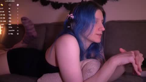 Snapshot of sleepingsonya chatting on 10-31-25, 08:54 Sonya online show from 10-31-25, 08:54