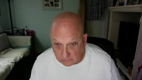 Snapshot of slick50000 chatting on 03-04-26, 08:26 slick50000 online show from 03-04-26, 08:26