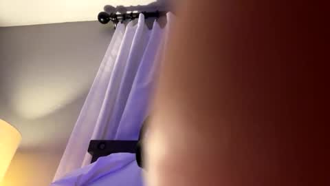 Snapshot of slickdog1969 chatting on 11-04-25, 05:17 Slickdog online show from 11-04-25, 05:17