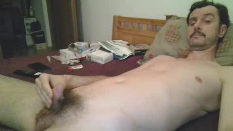 Snapshot of slim38 chatting on 12-01-25, 03:06 Alin online show from 12-01-25, 03:06