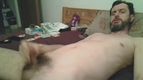 Snapshot of slim38 chatting on 04-24-26, 11:40 Alin online show from 04-24-26, 11:40
