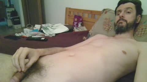 Snapshot of slim38 chatting on 04-29-26, 03:43 Alin online show from 04-29-26, 03:43