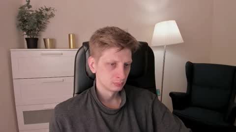 Andy online show from 03-08-26, 08:34