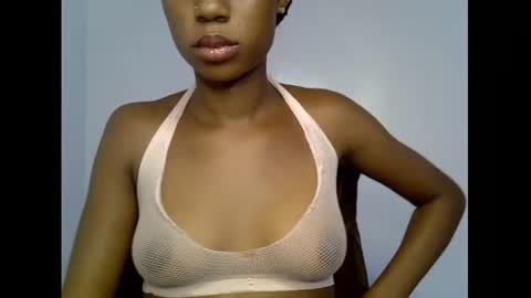 Snapshot of slim_candy12 chatting on 06-16-26, 07:44 Lily online show from 06-16-26, 07:44