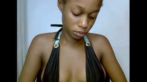 Snapshot of slim_candy12 chatting on 07-09-26, 07:23 Lily online show from 07-09-26, 07:23