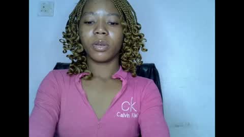 Snapshot of slim_ebonypet chatting on 05-31-26, 10:11 Crystal online show from 05-31-26, 10:11