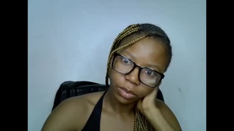 Snapshot of slim_ebonypet chatting on 06-24-26, 10:03 Crystal online show from 06-24-26, 10:03