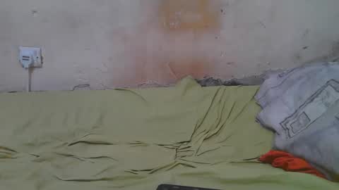 slim_girl3 online show from 05-13-26, 06:16