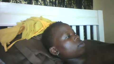 slim_petite_ebony online show from 12-17-24, 08:54