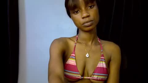 Snapshot of slim_petitqueen chatting on 11-09-25, 08:29 Alice online show from 11-09-25, 08:29