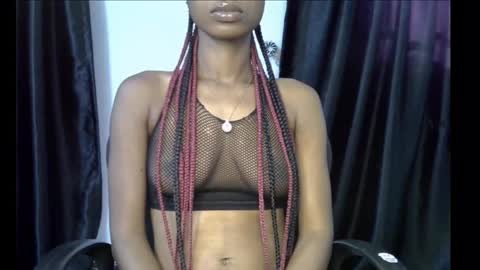 Snapshot of slim_petitqueen chatting on 11-20-25, 07:41 Alice online show from 11-20-25, 07:41