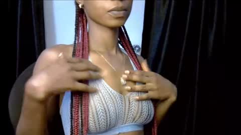 Snapshot of slim_petitqueen chatting on 11-20-25, 07:46 Alice online show from 11-20-25, 07:46