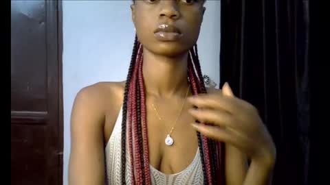 Snapshot of slim_petitqueen chatting on 11-27-25, 08:49 Alice online show from 11-27-25, 08:49