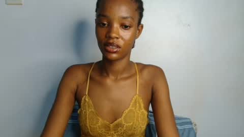 Bella online show from 06-22-26, 04:15