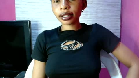Snapshot of slimass31 chatting on 06-27-26, 10:04 slimass31 online show from 06-27-26, 10:04