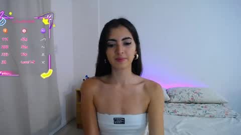Snapshot of slimbaby69 chatting on 05-18-26, 11:43 Ivi online show from 05-18-26, 11:43