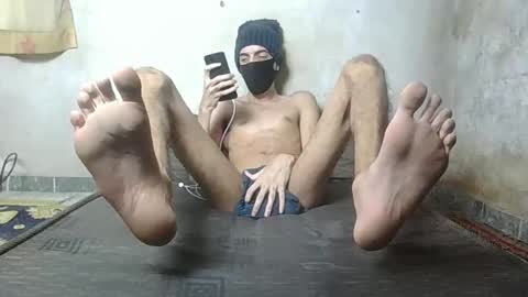 Snapshot of slimdestroyer chatting on 03-05-25, 02:12 slimdestroyer online show from 03-05-25, 02:12