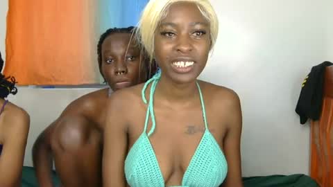 slimdoll2 online show from 06-19-26, 01:04