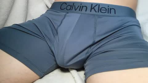 Snapshot of slimhungyvng chatting on 07-22-26, 04:21 slimhungyvng online show from 07-22-26, 04:21