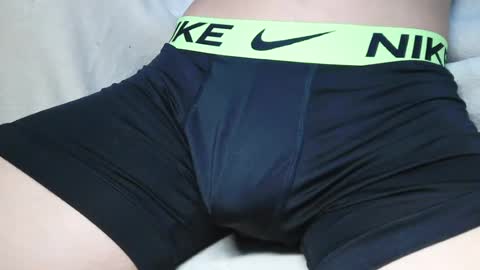 Snapshot of slimhungyvng chatting on 07-23-26, 02:48 slimhungyvng online show from 07-23-26, 02:48